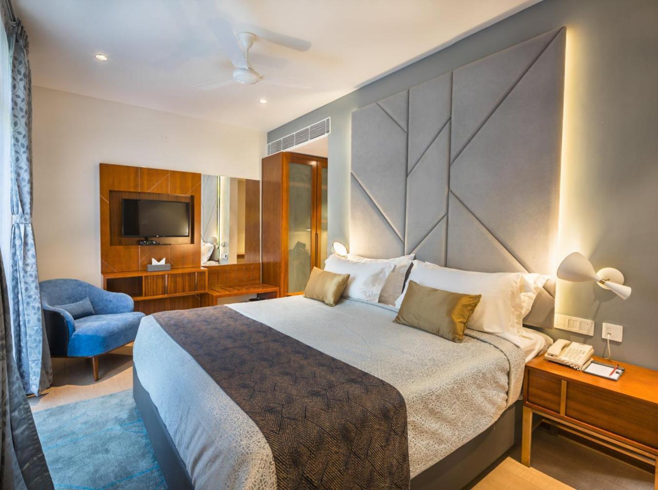 Hotel De Mandarin Bengaluru Zewnętrze zdjęcie