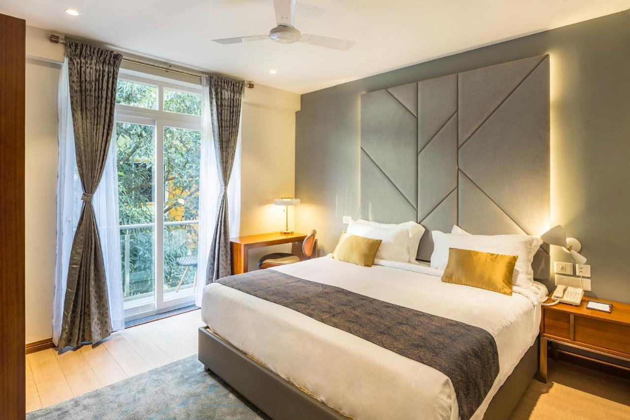 Hotel De Mandarin Bengaluru Zewnętrze zdjęcie